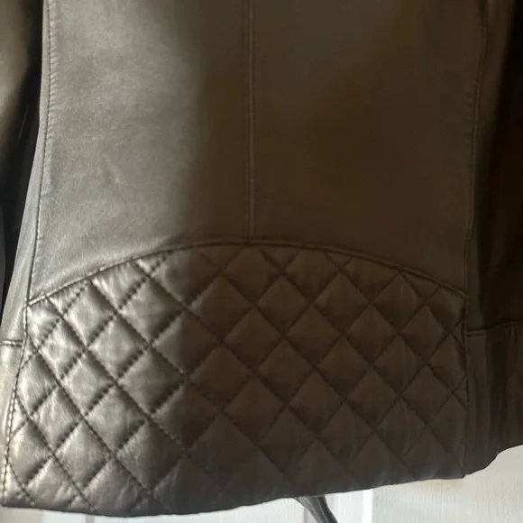 Cole Haan Black Quilted Leather Moto Jacket. Size large. - Picture 13 of 14